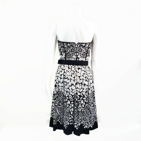 Women's White House Black Market Floral Strapless Fit and Flare Dress with Belt - Picture 4 of 11